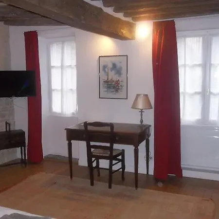 Lovely Little * Argentan